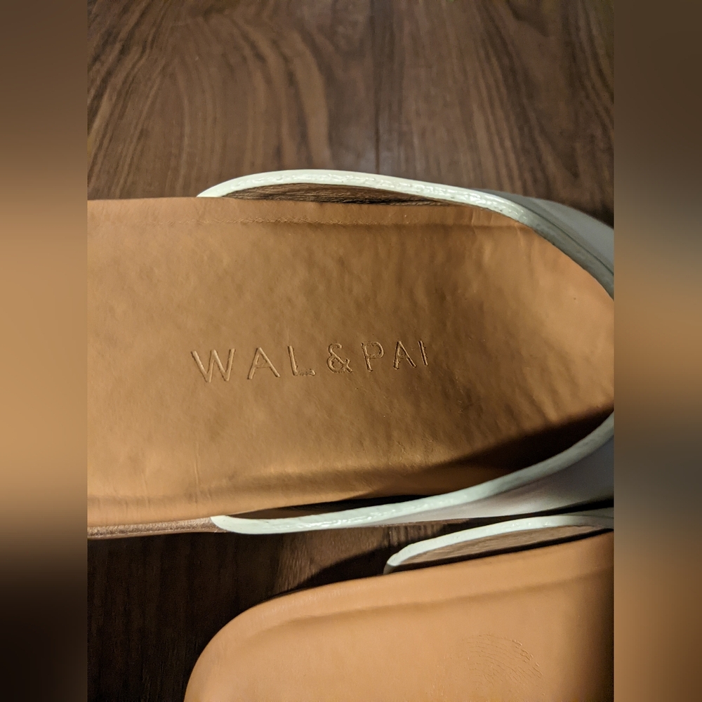 Wal & Pai - Ogdenclogs Slip-On Mules | Ivory | Size 35 (Size 5 U.S.) - Picture 8 of 16